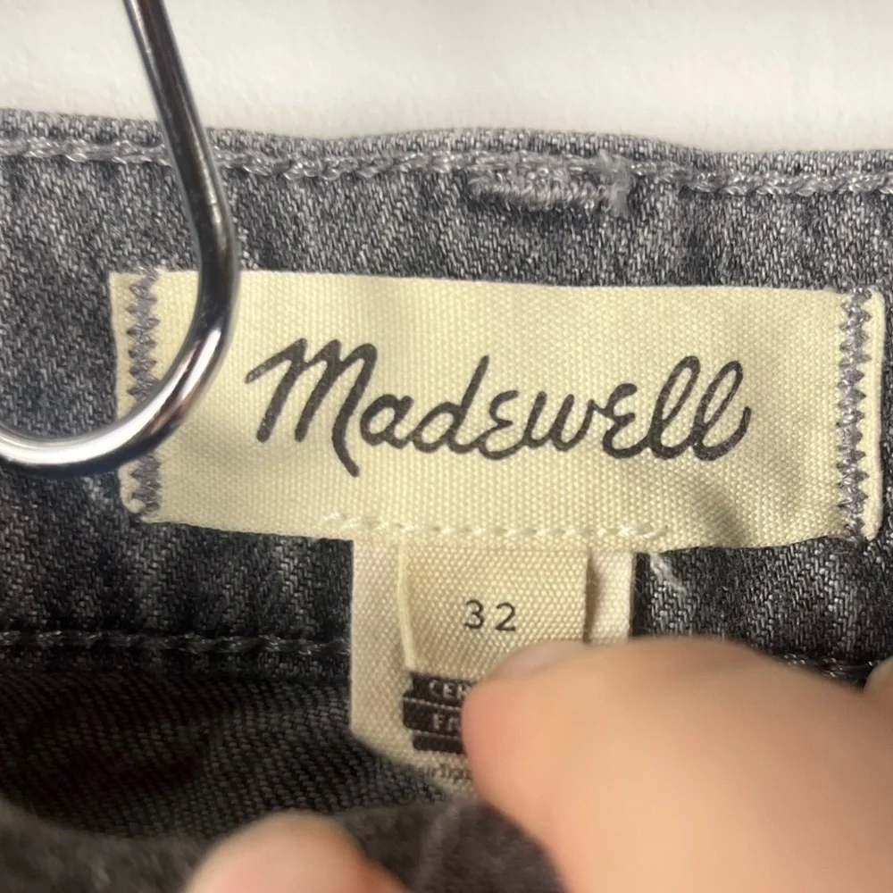 Madewell Denim Side-Slit Midi Skirt in Hallandale Wash Size 32